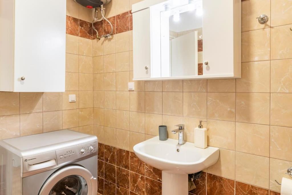 Corfu Downtown Apartment ภายนอก รูปภาพ